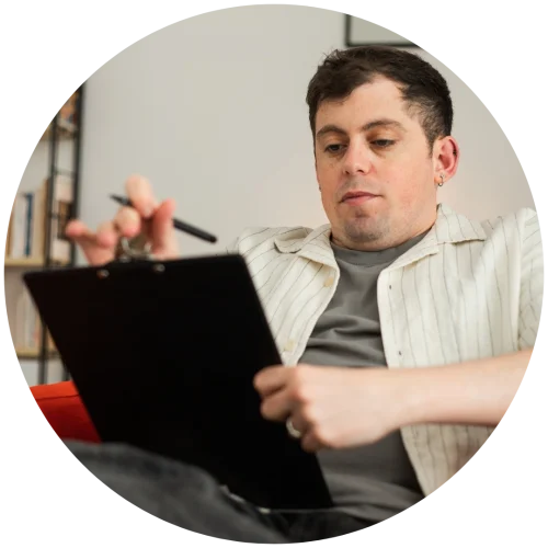 Cyprien GENNIAUX Hypnothérapeute paris thérapie